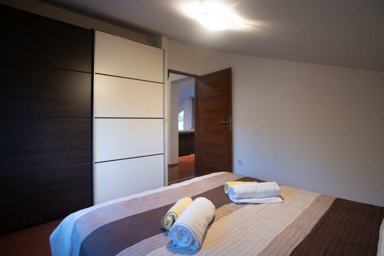 Apartman Nane Banjol Exterior foto