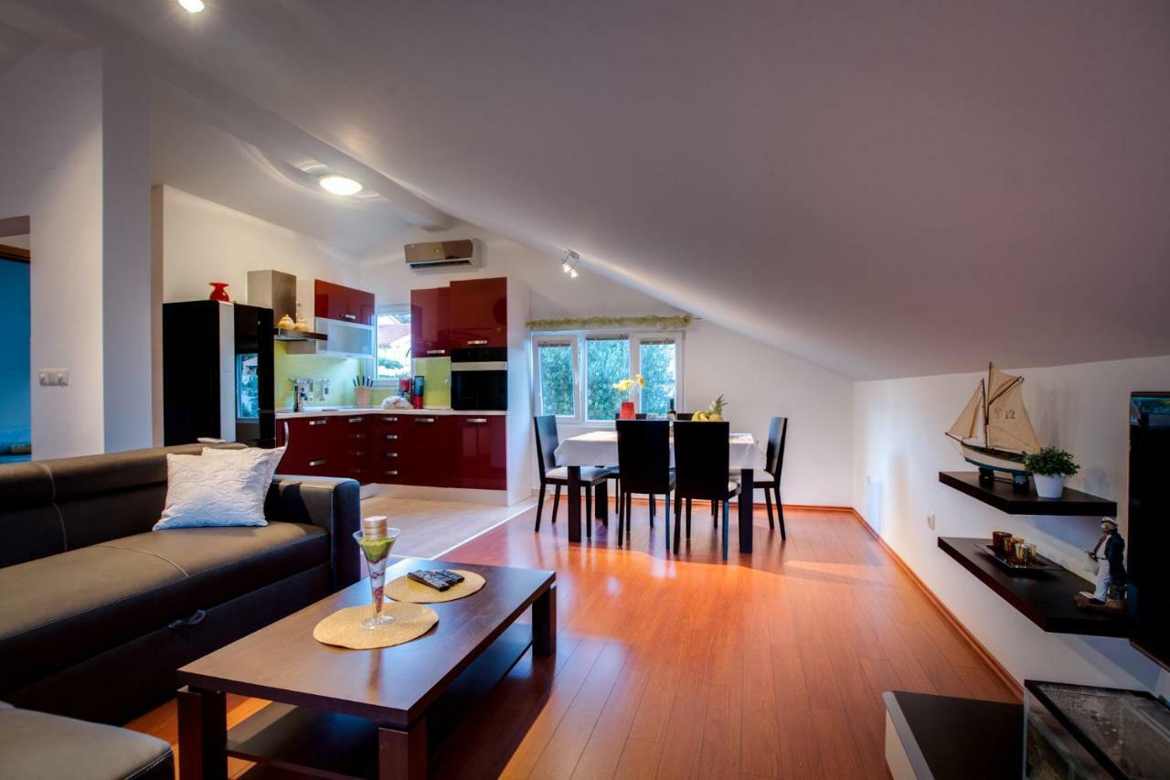 Apartman Nane Banjol Exterior foto